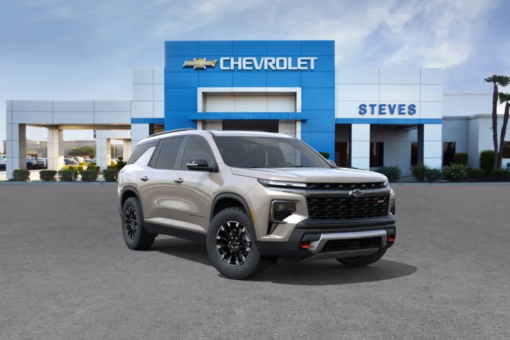 2026 Chevrolet Traverse Z71 photo 1