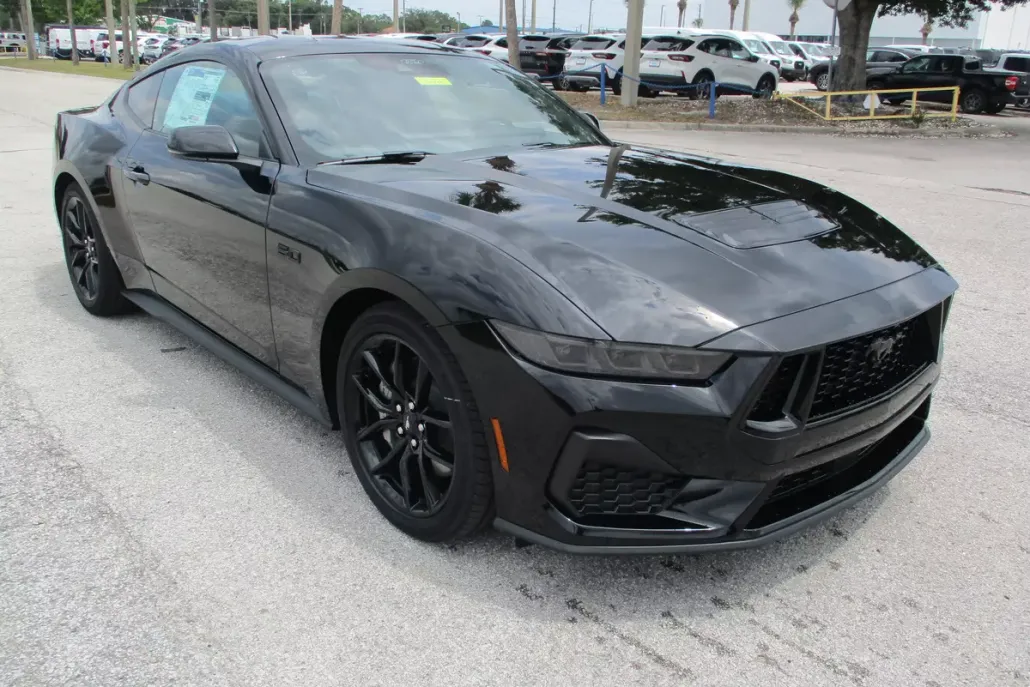 2025 Ford Mustang GT Premium photo 1