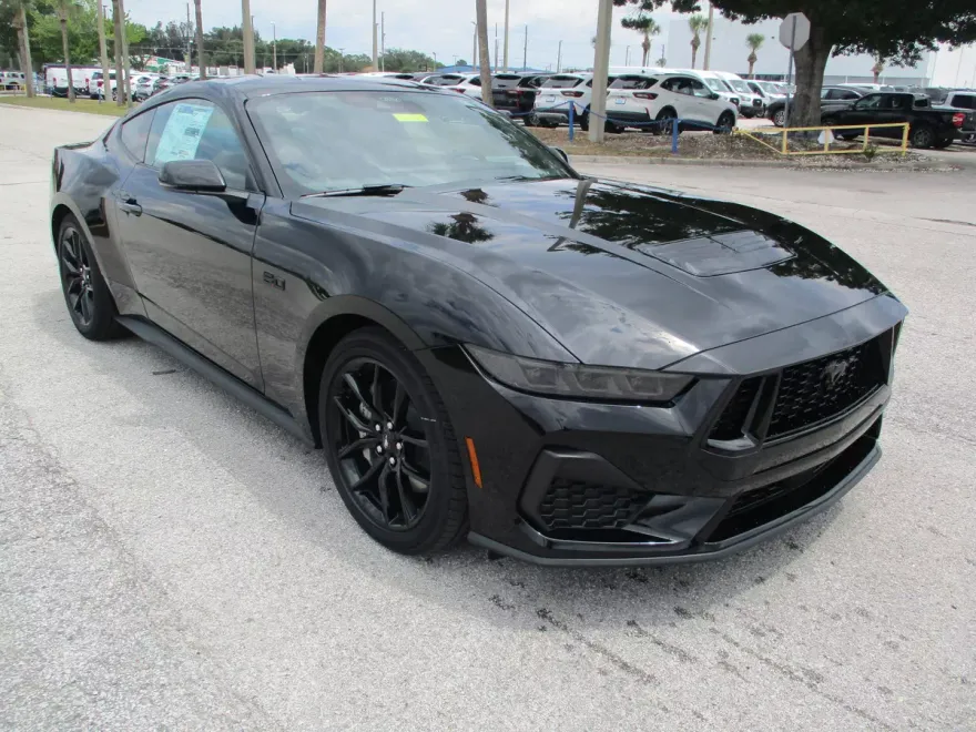 2025 Ford Mustang GT Premium photo 1