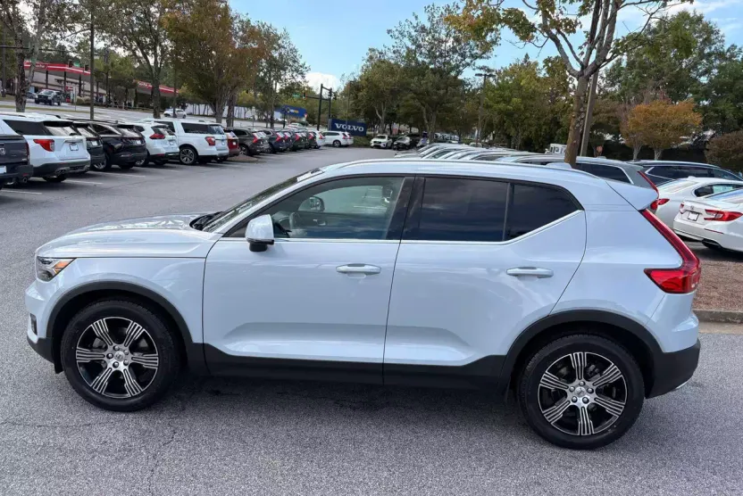 2020 Volvo XC40 Inscription photo 1
