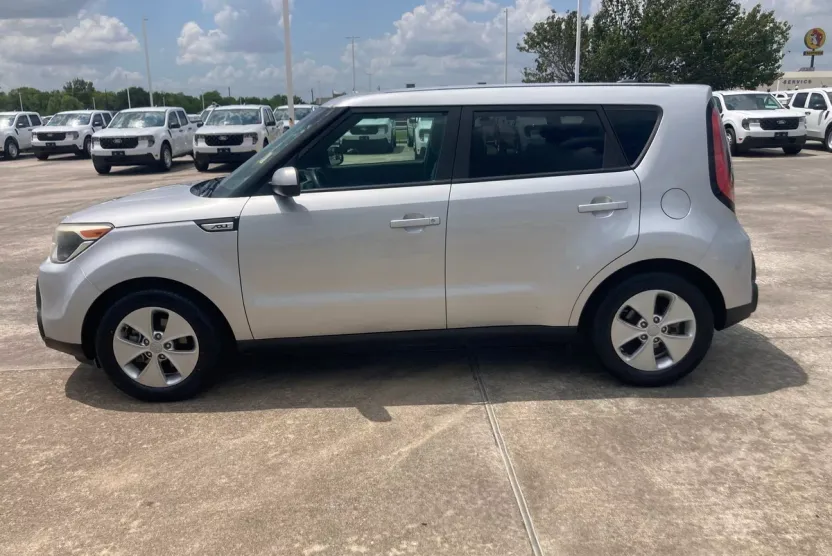 2016 Kia Soul Base photo 1