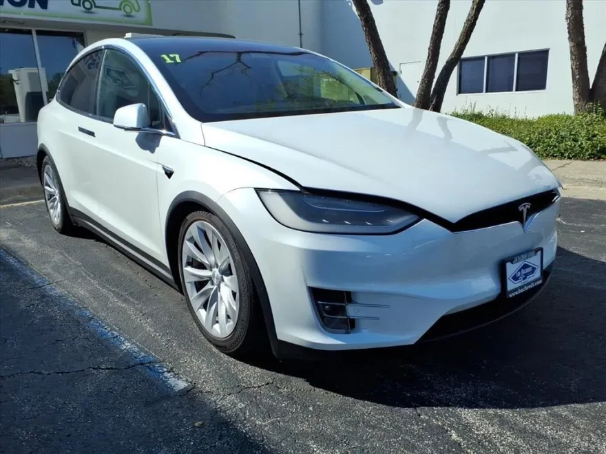 2017 Tesla Model X 75D photo 1