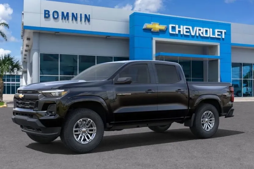2025 Chevrolet Colorado Work Truck LT photo 1