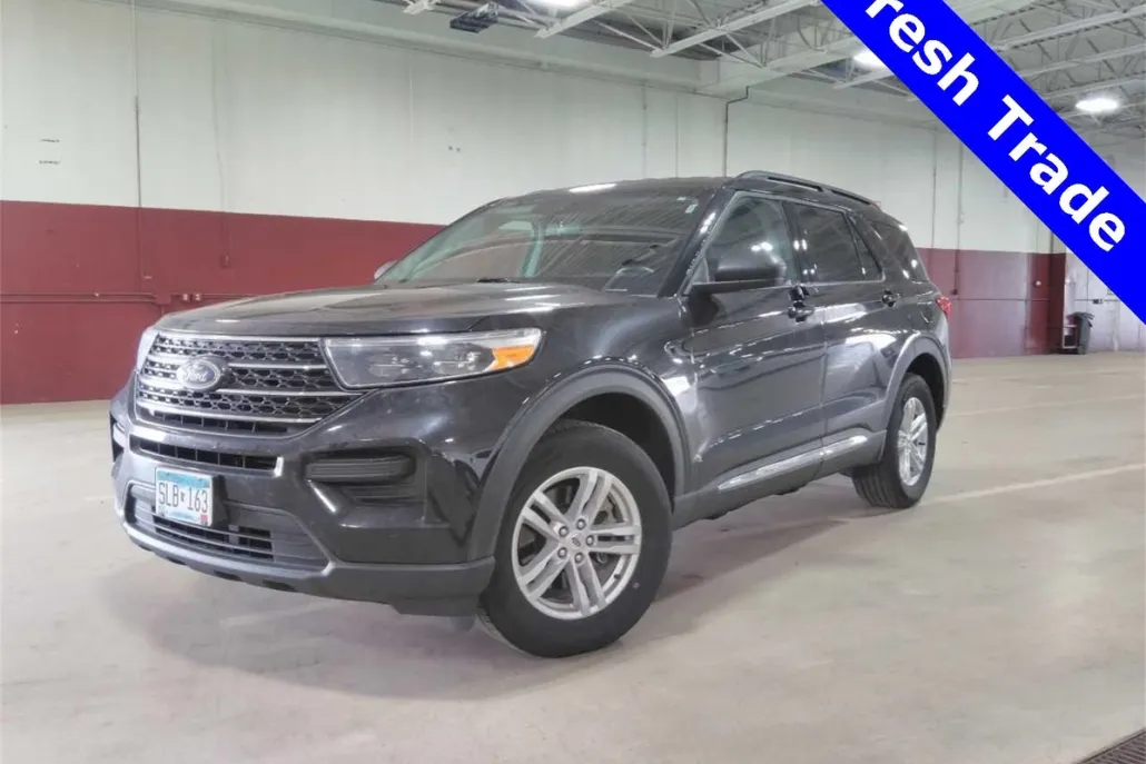 2022 Ford Explorer XLT photo 1