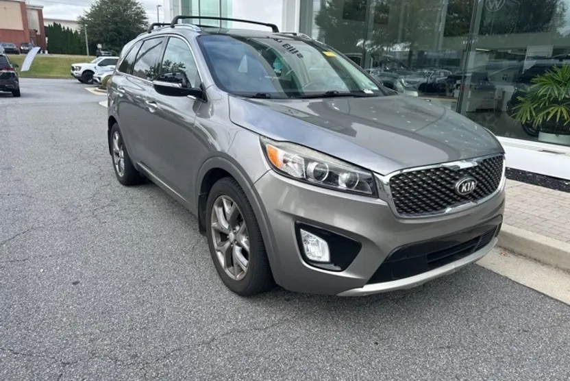 2017 Kia Sorento SX Limited photo 1