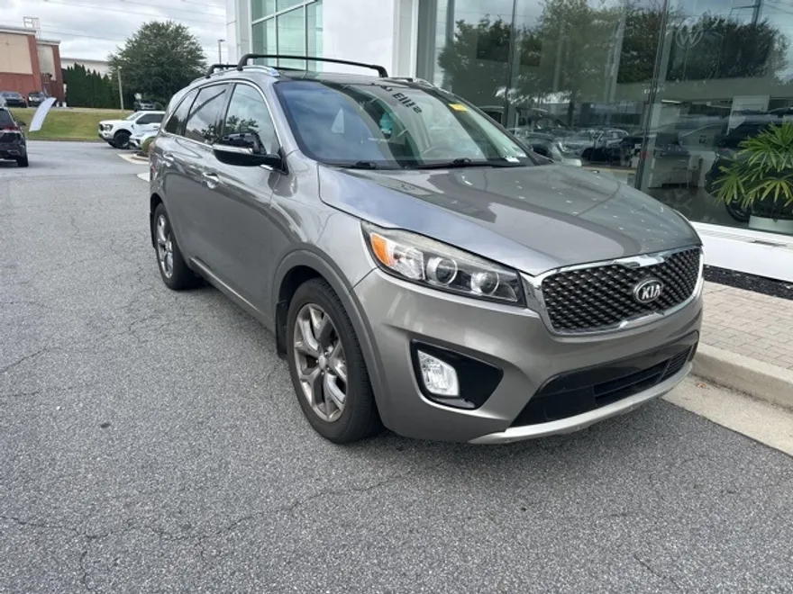 2017 Kia Sorento SX Limited photo 1