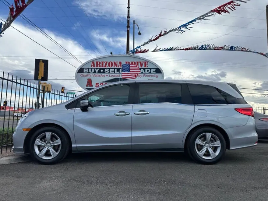 2018 Honda Odyssey EX photo 1