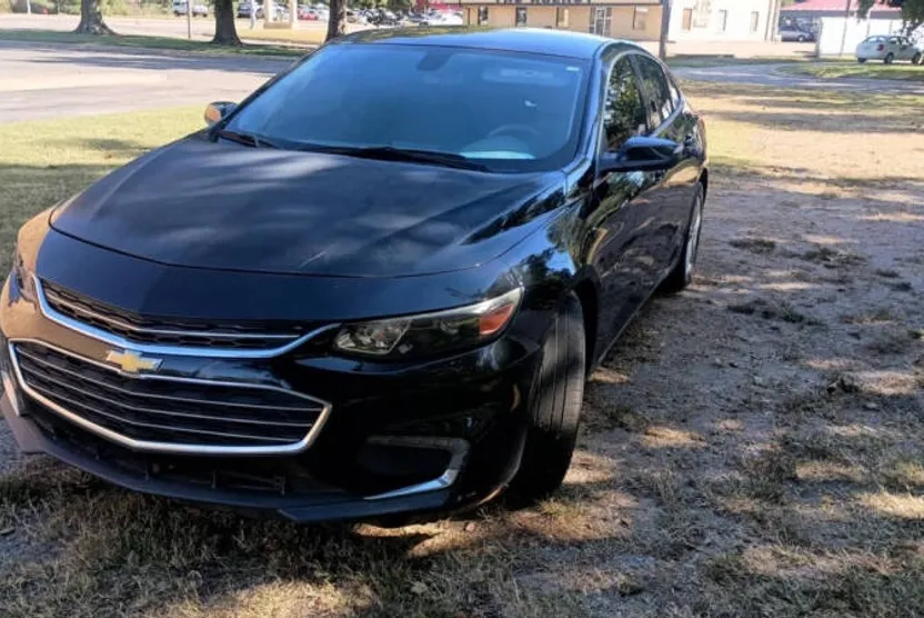 2016 Chevrolet Malibu 1LT photo 1