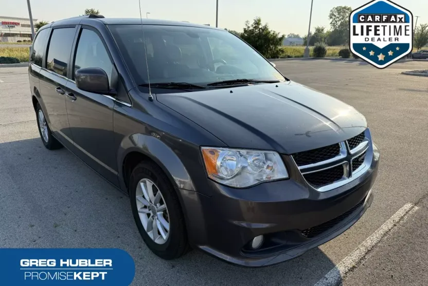 2019 Dodge Grand Caravan SXT photo 1