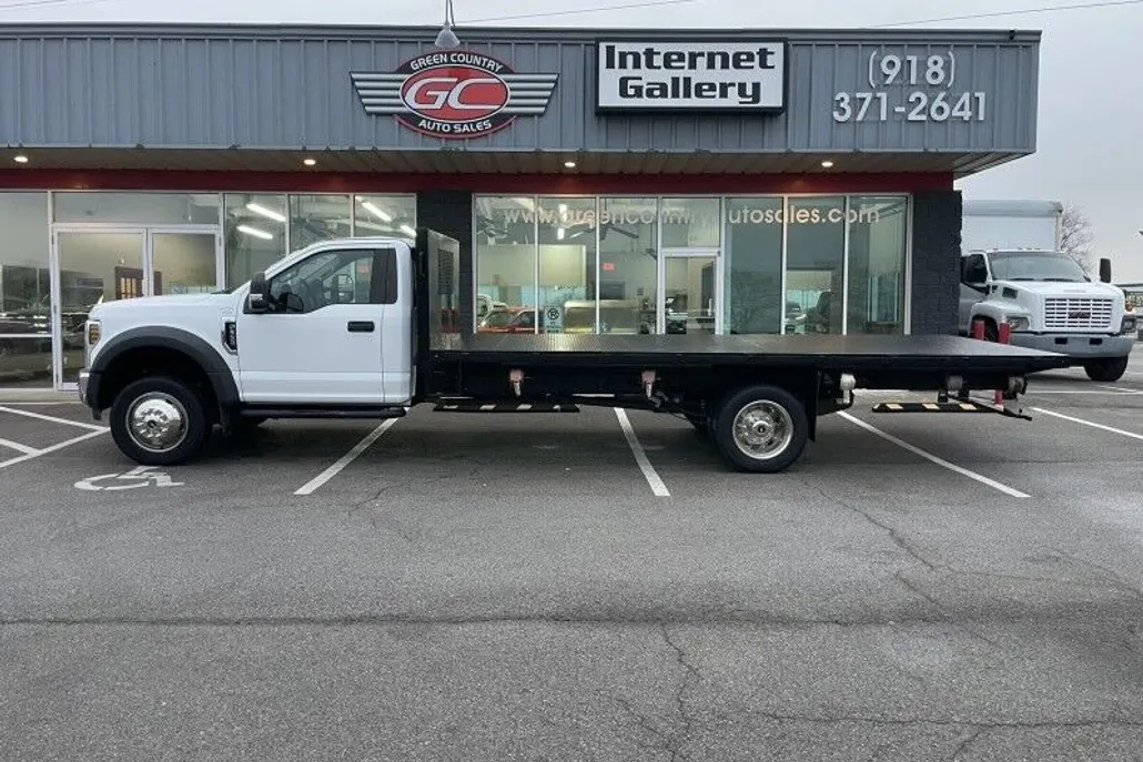 2018 Ford F-550 XL photo 1