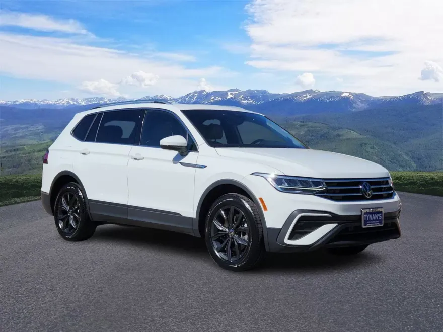 2024 Volkswagen Tiguan SE Wolfsburg Edition photo 1