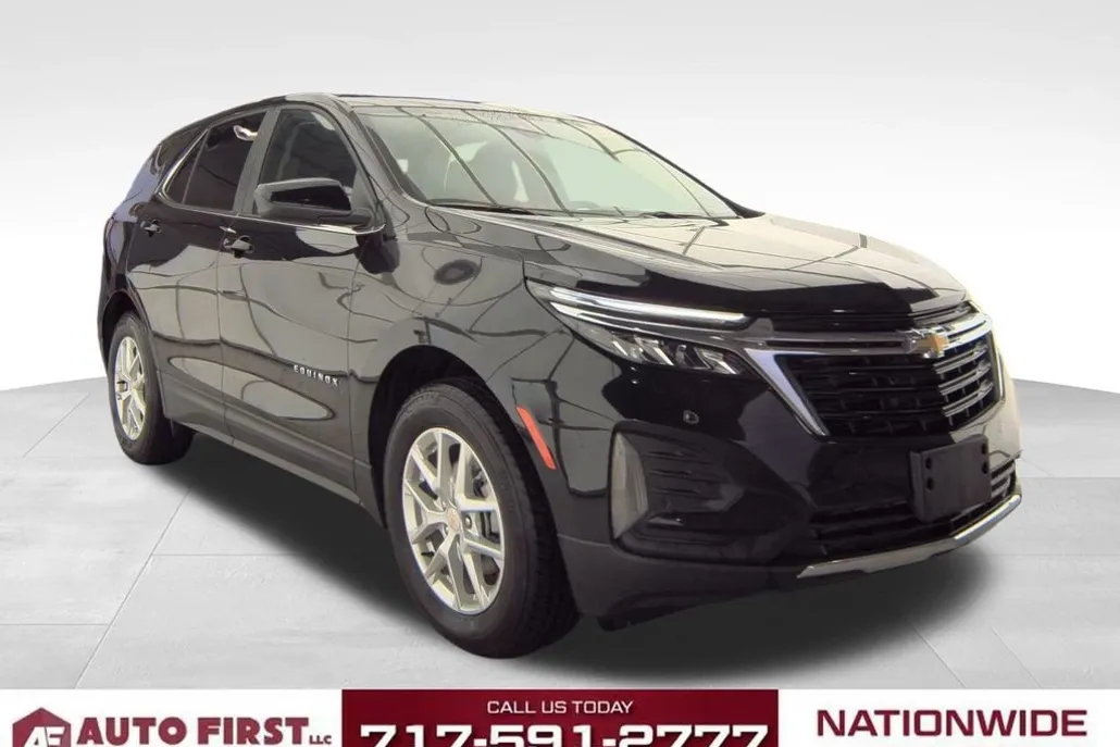 2023 Chevrolet Equinox LT photo 1
