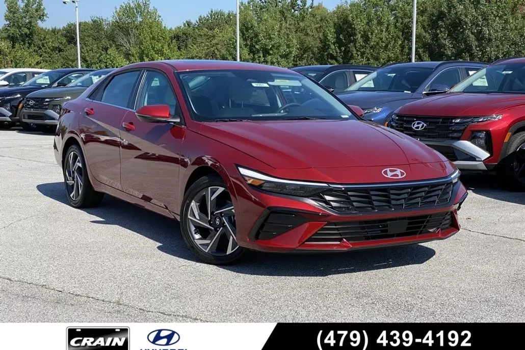 2025 Hyundai Elantra Limited photo 1