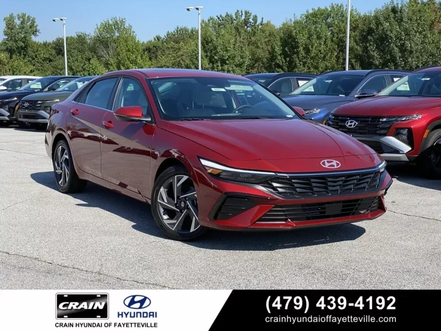 2025 Hyundai Elantra Limited photo 1