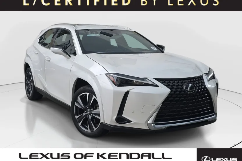 2023 Lexus UX 250h Premium photo 1
