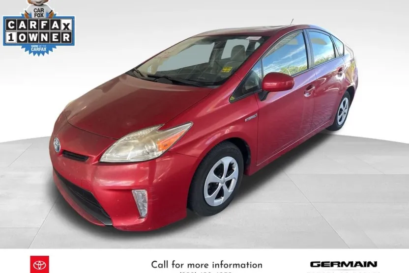 2015 Toyota Prius One photo 1