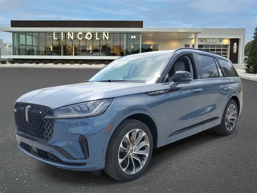 2025 Lincoln Aviator Premiere photo 1