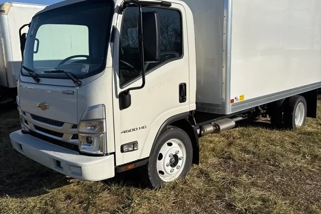 2024 Chevrolet Silverado 4500HD photo 1