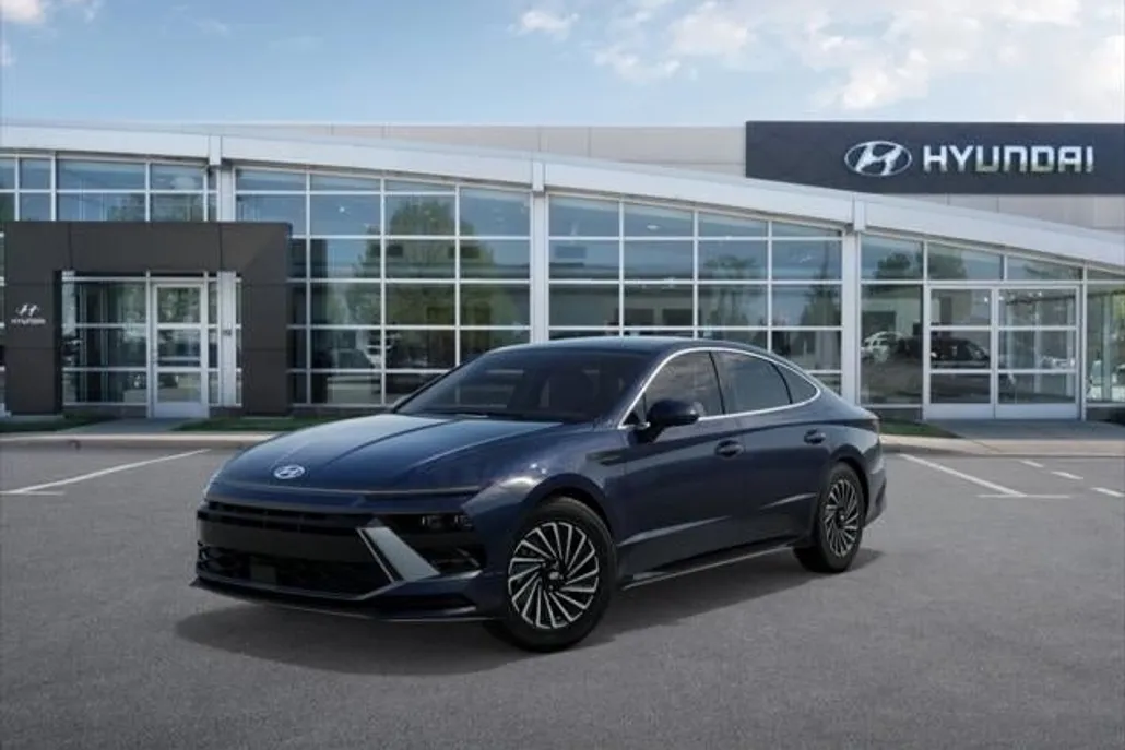 2025 Hyundai Sonata Hybrid SEL photo 1