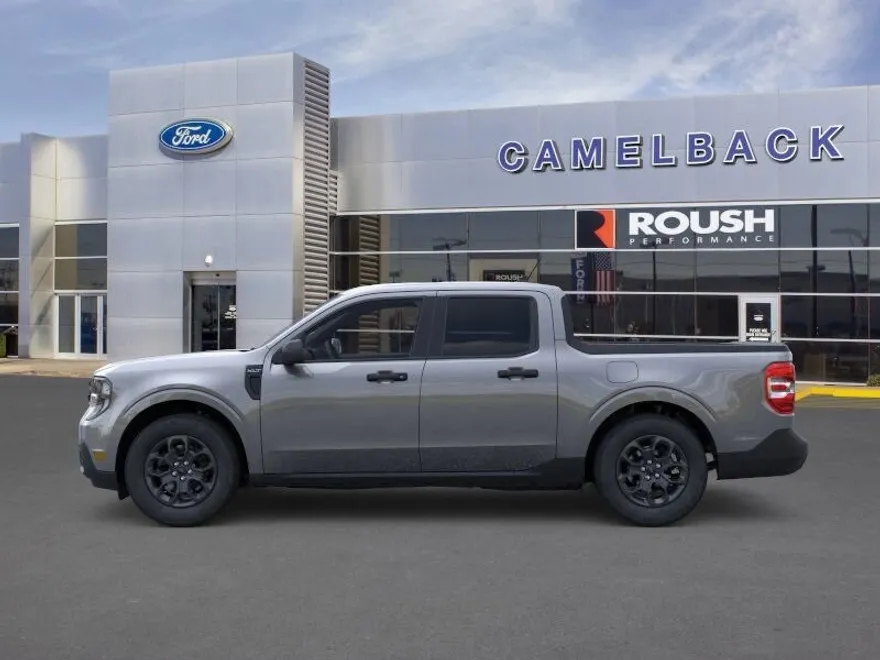 2025 Ford Maverick XLT photo 1