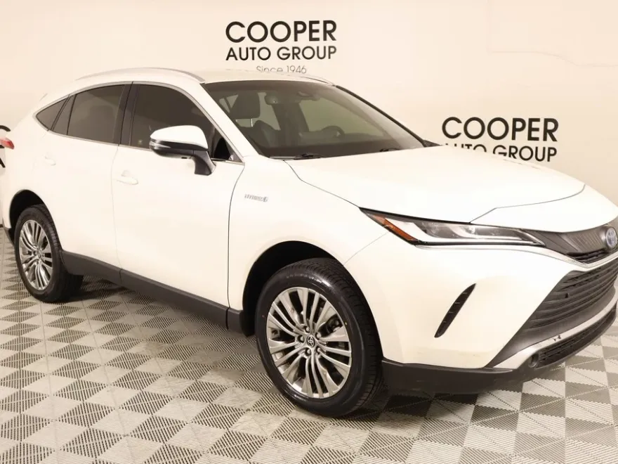 2021 Toyota Venza XLE photo 1