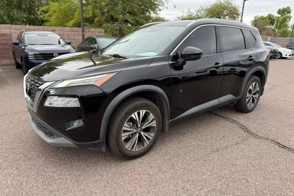 2021 Nissan Rogue SV photo 1