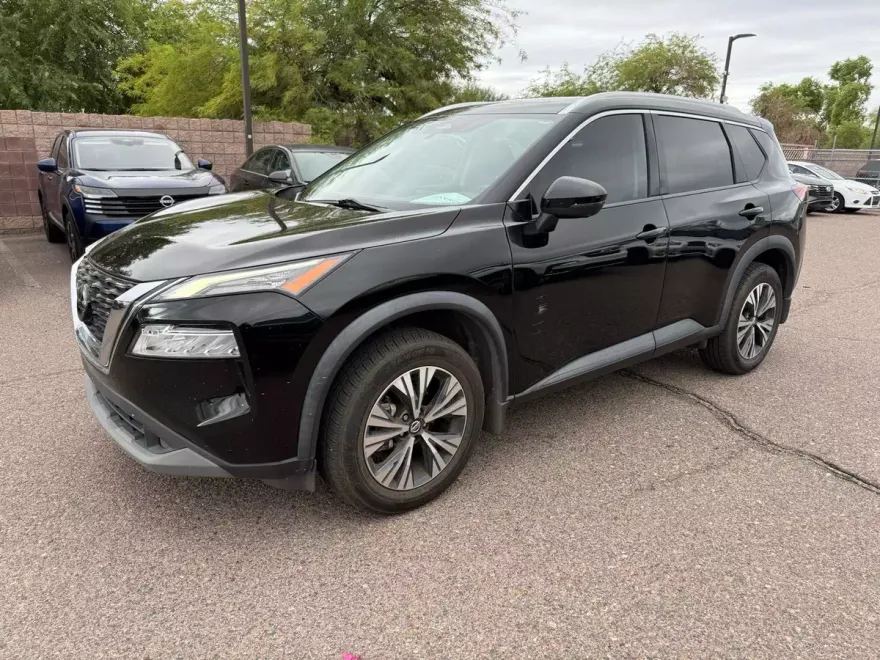 2021 Nissan Rogue SV photo 1