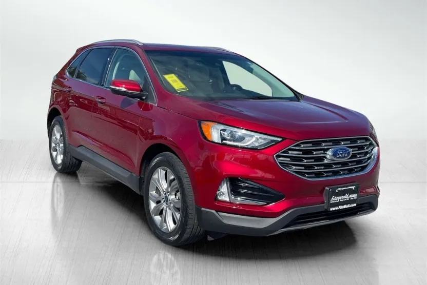 2019 Ford Edge Titanium photo 1