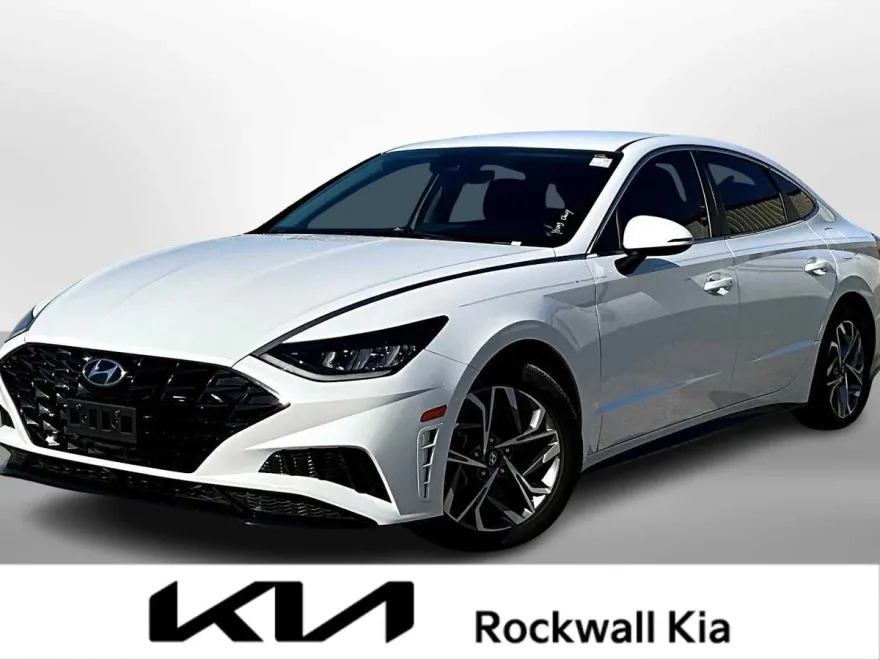 2022 Hyundai Sonata SEL photo 1