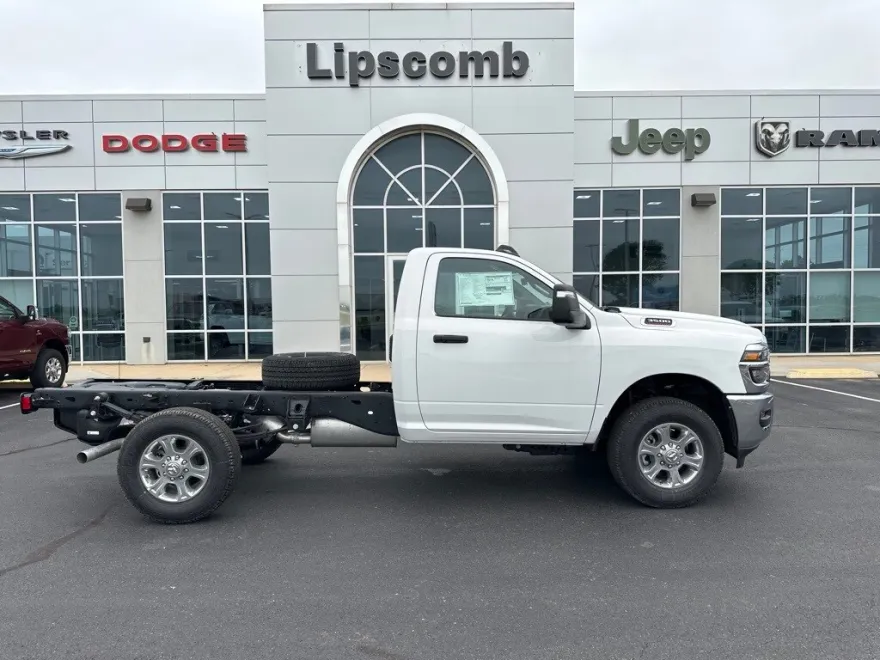 2025 Ram 3500 Tradesman photo 1