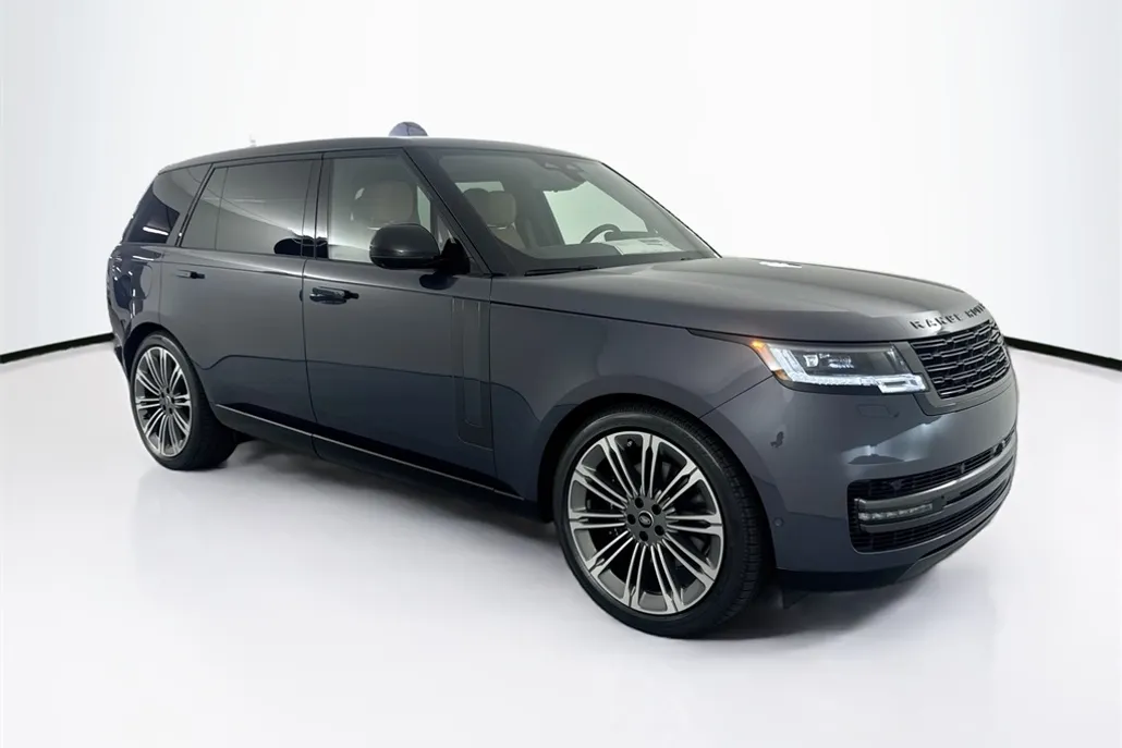 2025 Land Rover Range Rover SE photo 1