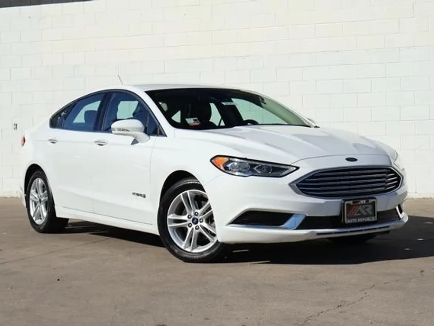 2018 Ford Fusion Hybrid SE photo 1