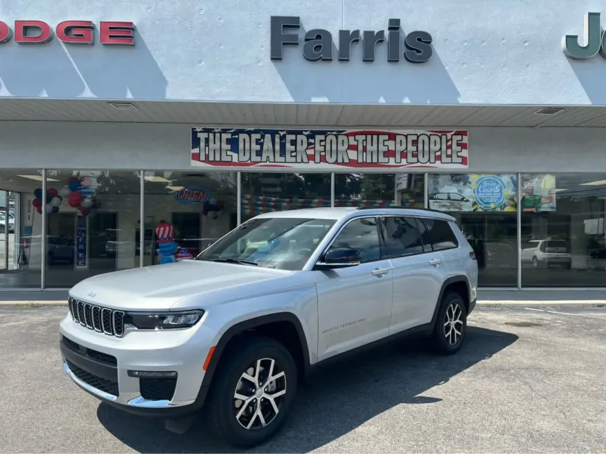 2025 Jeep Grand Cherokee Limited photo 1