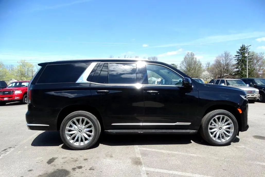 2021 Cadillac Escalade Premium Luxury photo 1