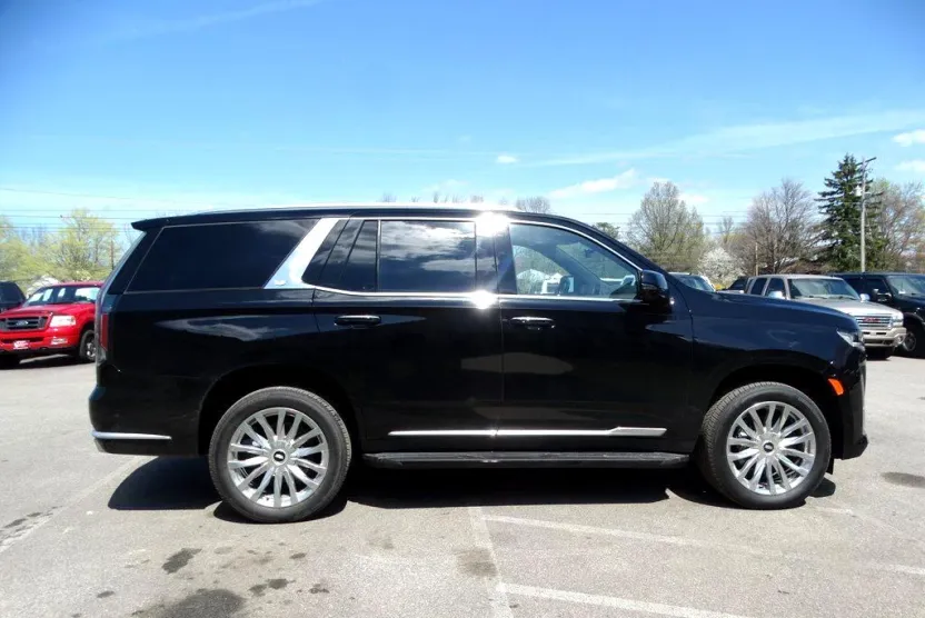 2021 Cadillac Escalade Premium Luxury photo 1