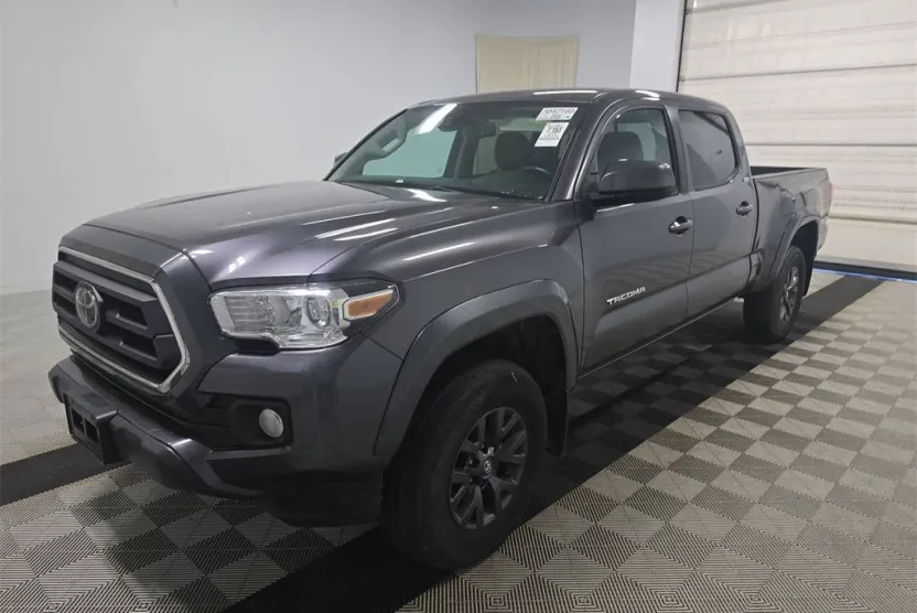2022 Toyota Tacoma SR5 V6 photo 1