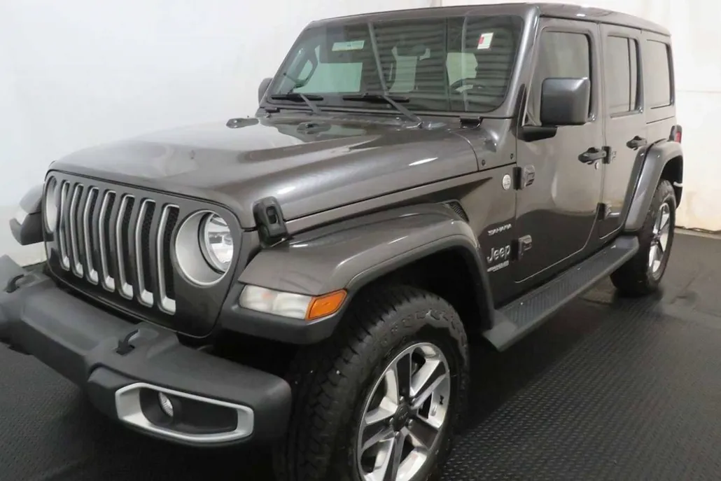 2021 Jeep Wrangler Unlimited Sahara photo 1