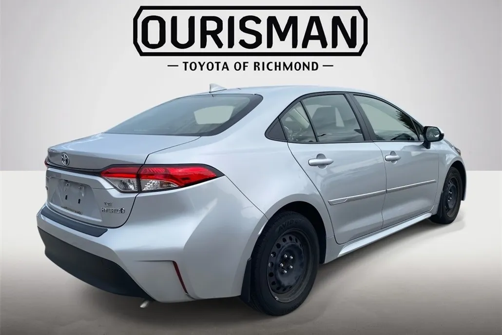 2024 Toyota Corolla Hybrid LE photo 1