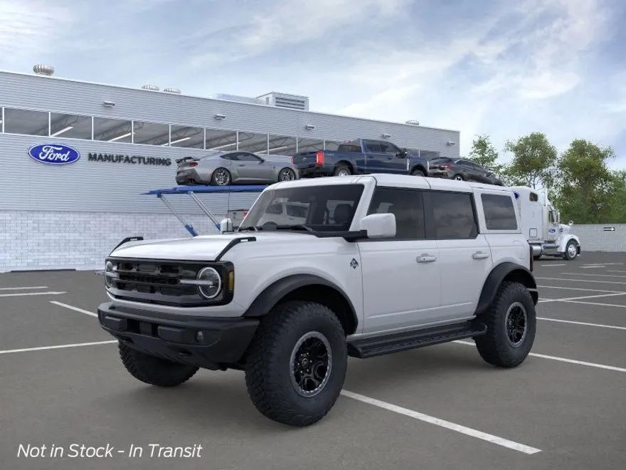 2025 Ford Bronco Outer Banks photo 1