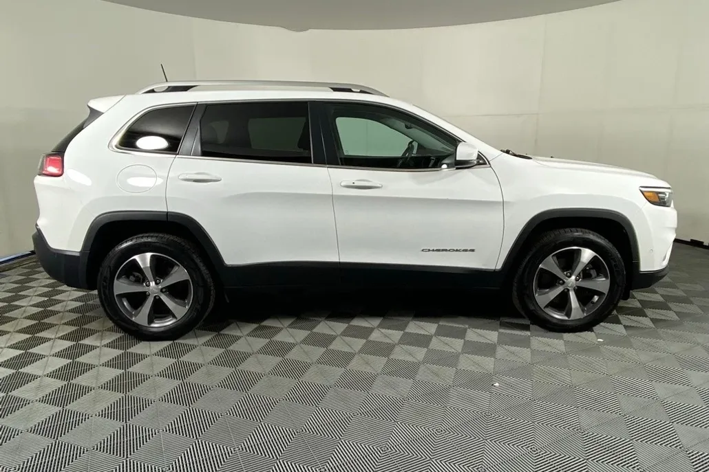 2021 Jeep Cherokee Limited photo 1