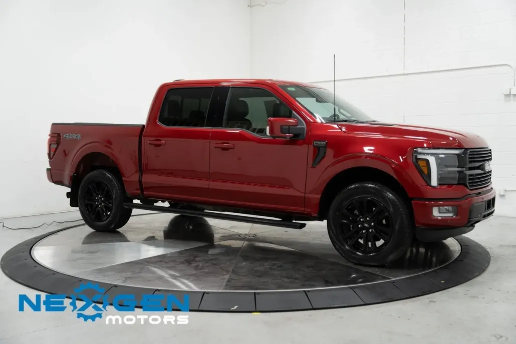 2024 Ford F-150 Platinum photo 1