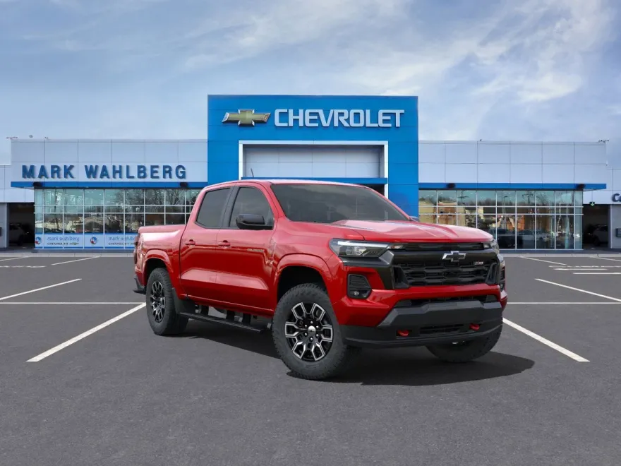 2025 Chevrolet Colorado Z71 photo 1