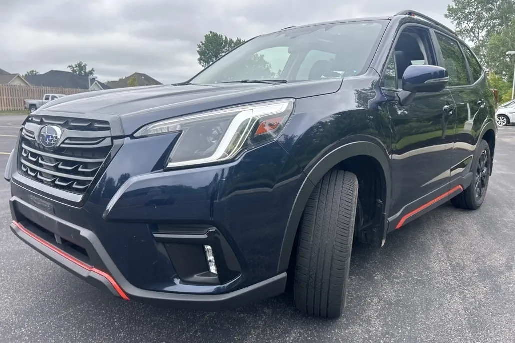 2022 Subaru Forester Sport photo 1