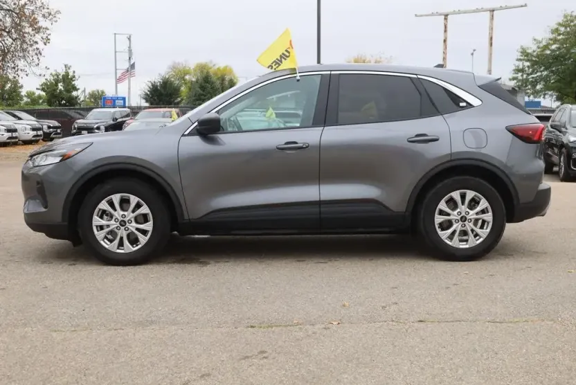 2024 Ford Escape Active photo 1