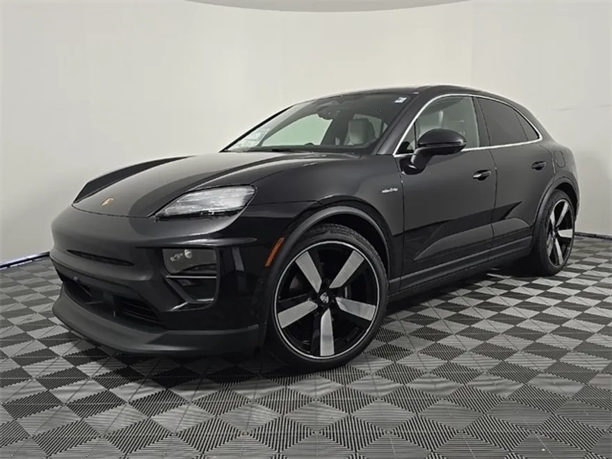 2025 Porsche Macan Electric 4 photo 1