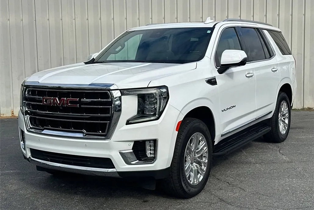 2023 Gmc Yukon SLT photo 1