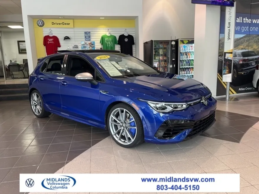 2024 Volkswagen Golf R photo 1