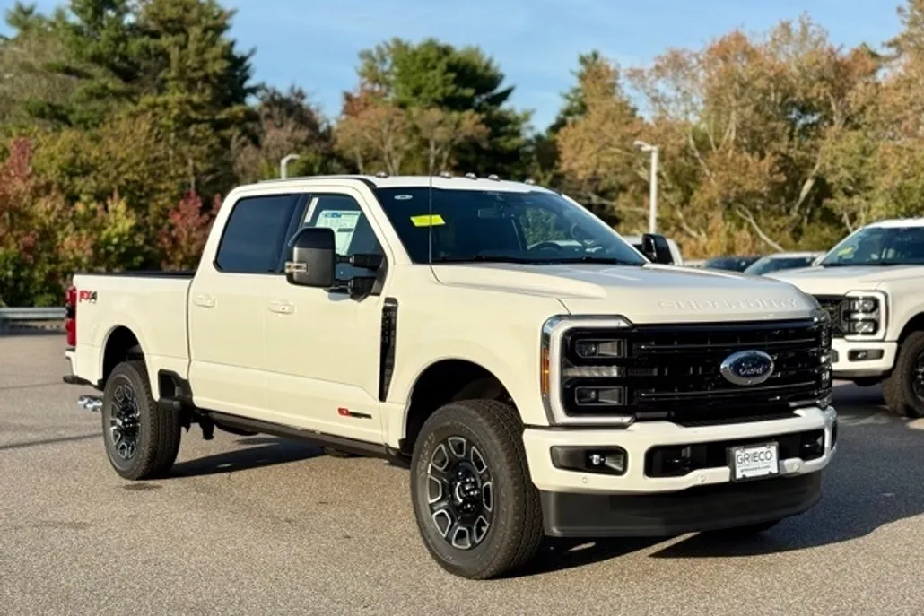 2026 Ford F-250 Platinum photo 1