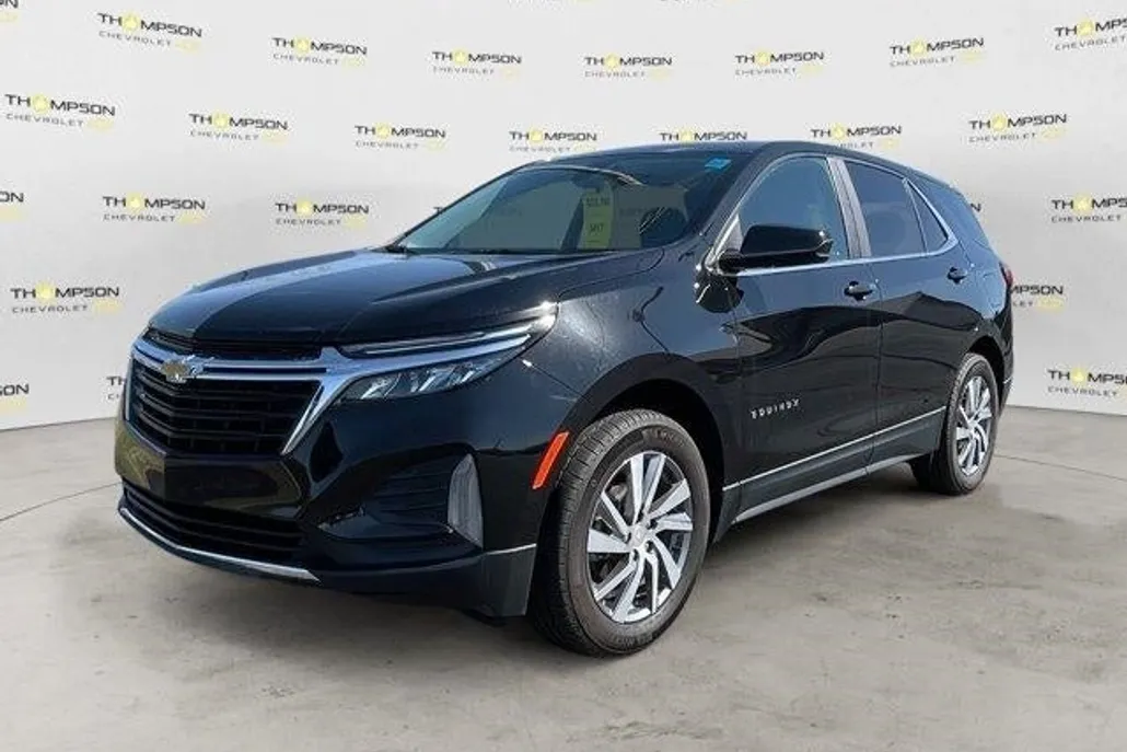 2023 Chevrolet Equinox LT photo 1