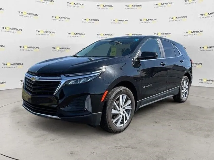 2023 Chevrolet Equinox LT photo 1